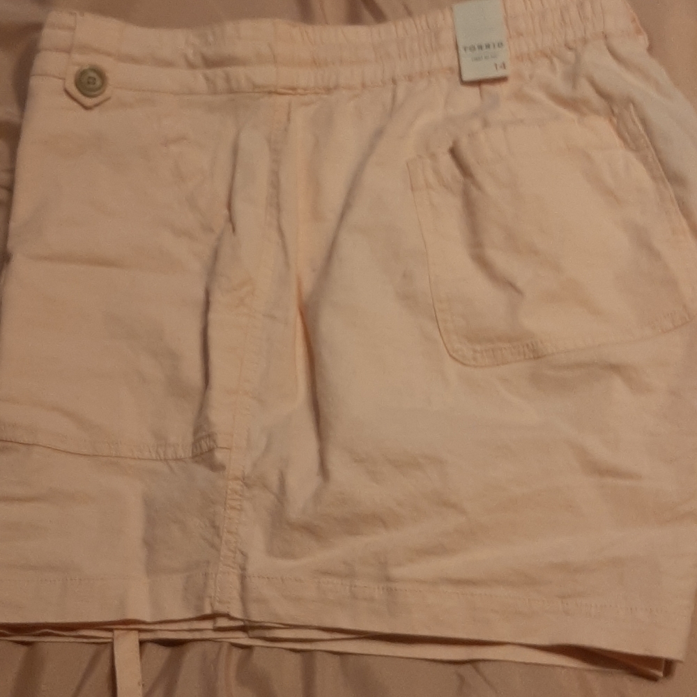NWT Torrid pink shorts. 293